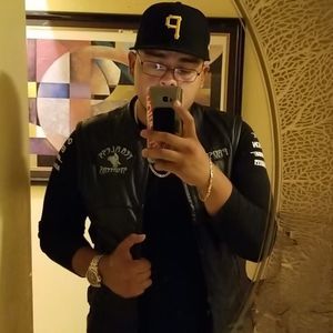 Meet your Posher, Alejandro